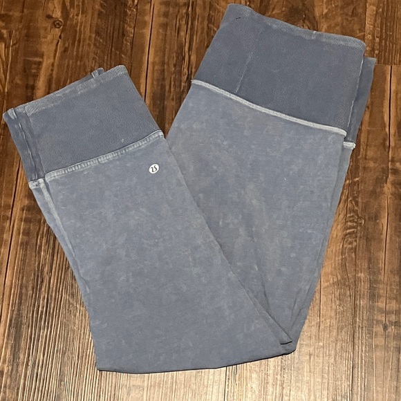lululemon athletica Pants - Lululemon High Rise Leggings